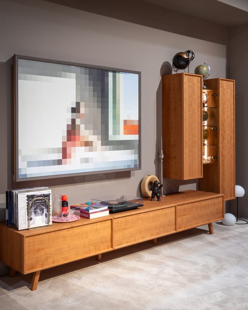 Umělecky navržený zavřený výklop AVENTOS HF top